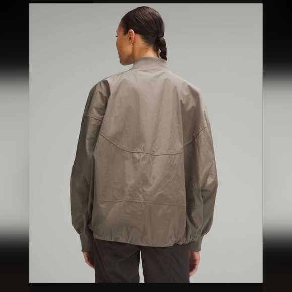 Lululemon Lightweight Hem-Cinch Bomber Jacket Nomad - Picture 3 of 10